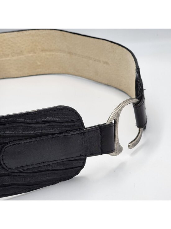 Black Embossed Leather Belt With Silver-Tone Horseshoe Buckle Adjustable Design main image 4